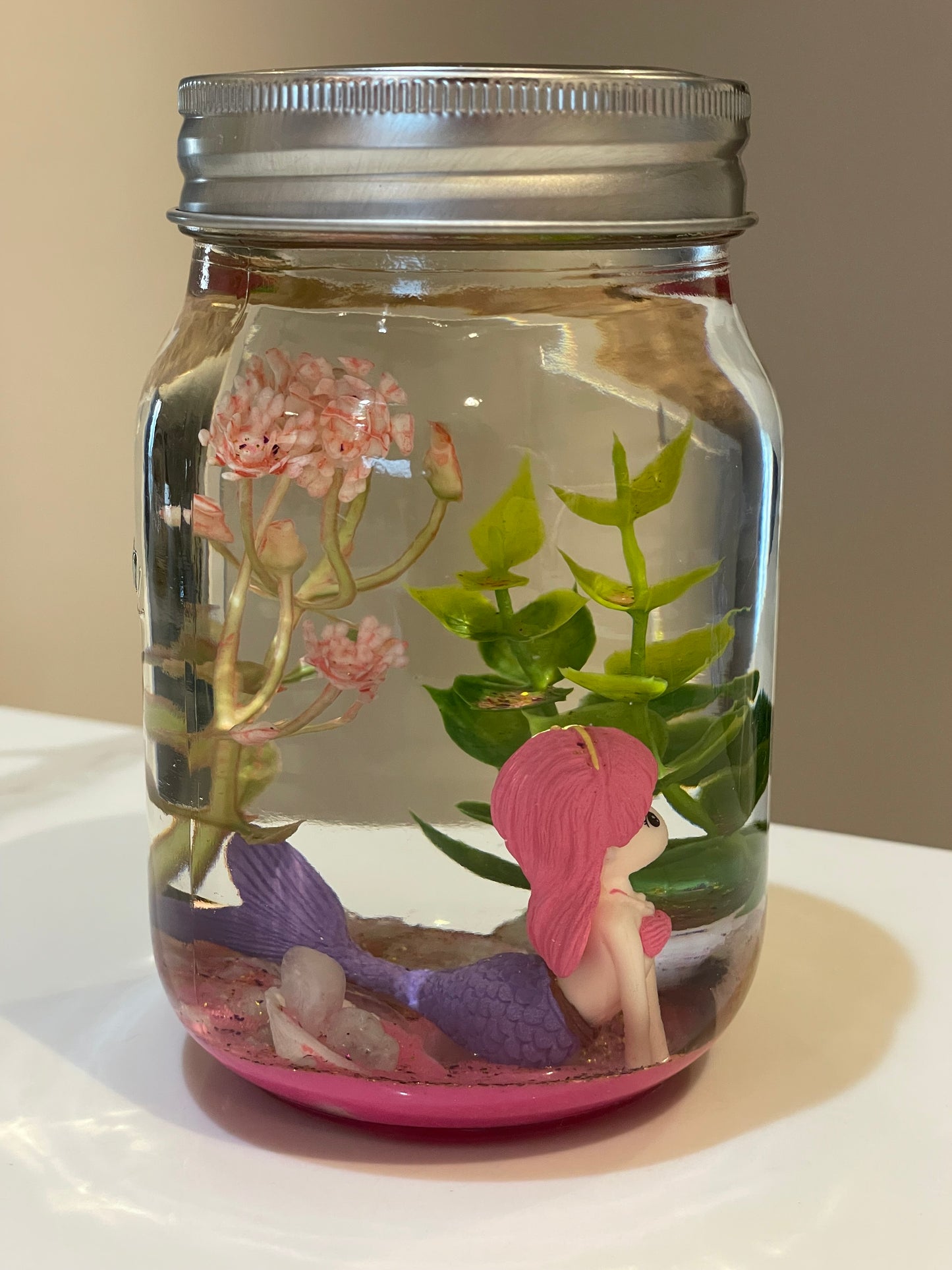 Mermaid in a jar 🫙💧🧜🏻♀️