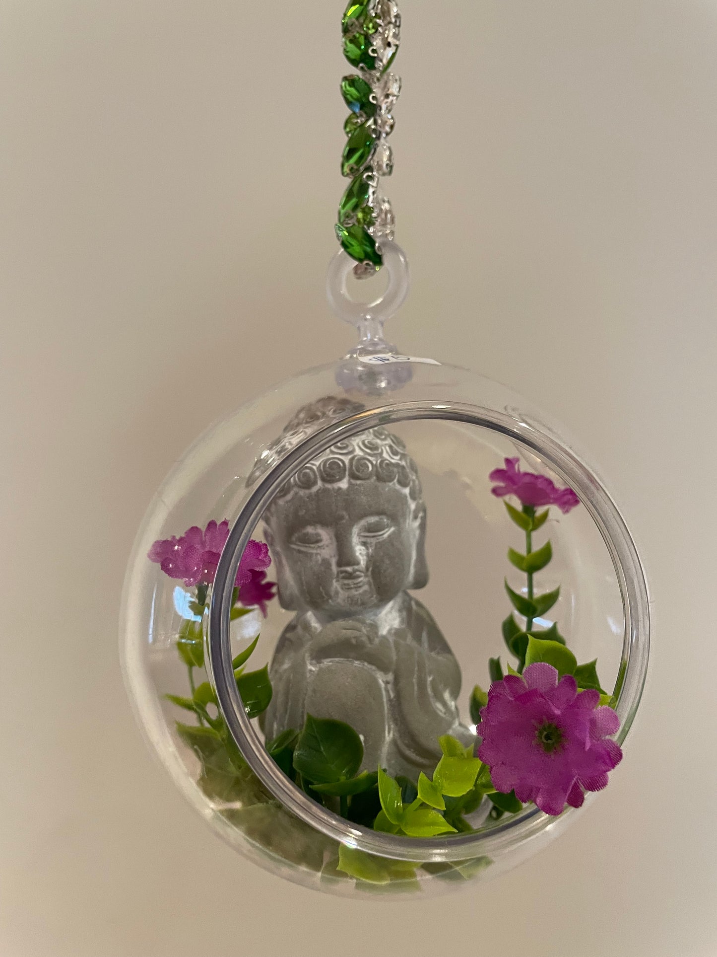 Hanging Buddha terrarium 🌱
