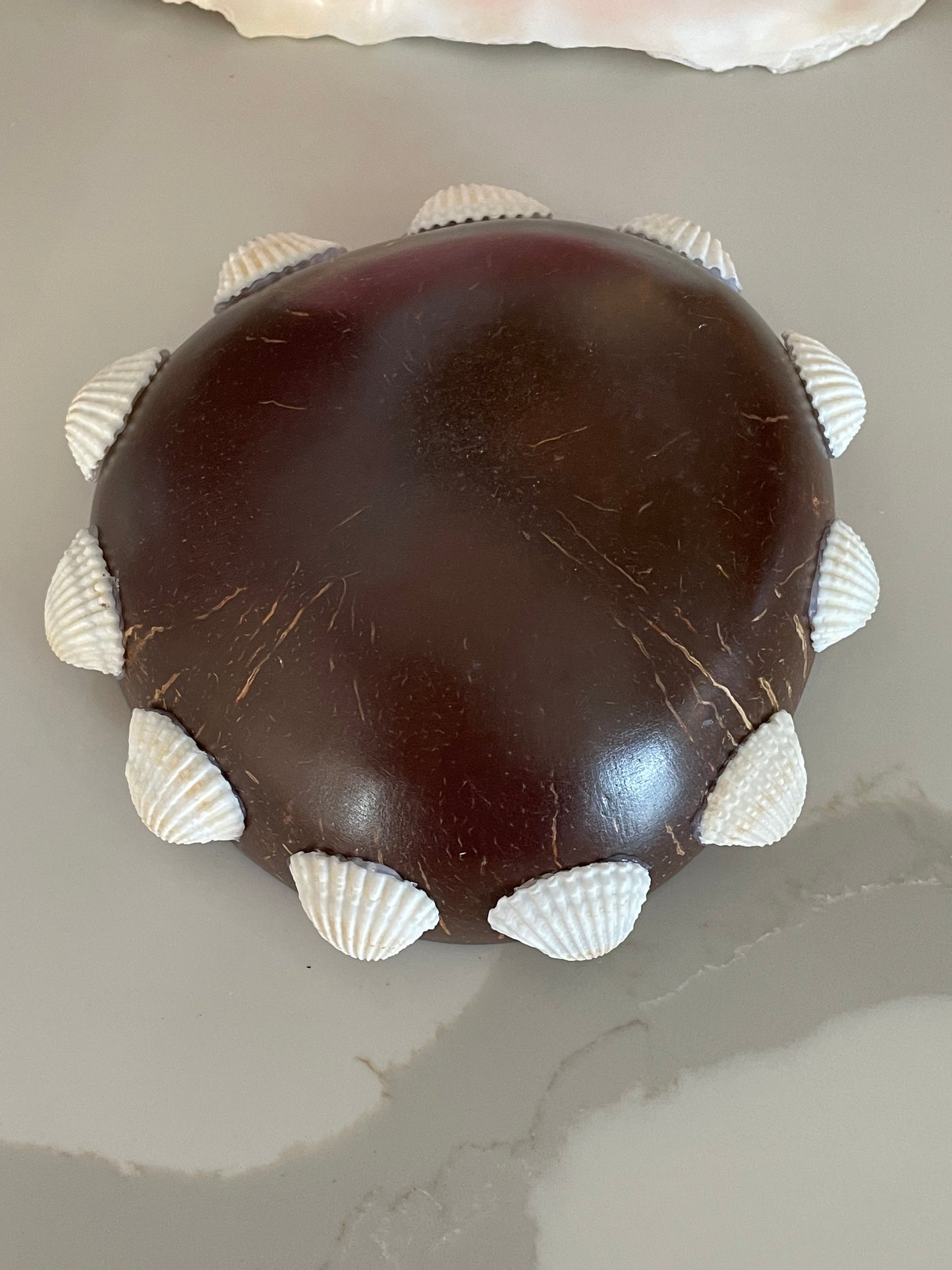 Coconut bowl with mother of pearl inlays and seashell details🥥 🧜🏻♀️ 🐚