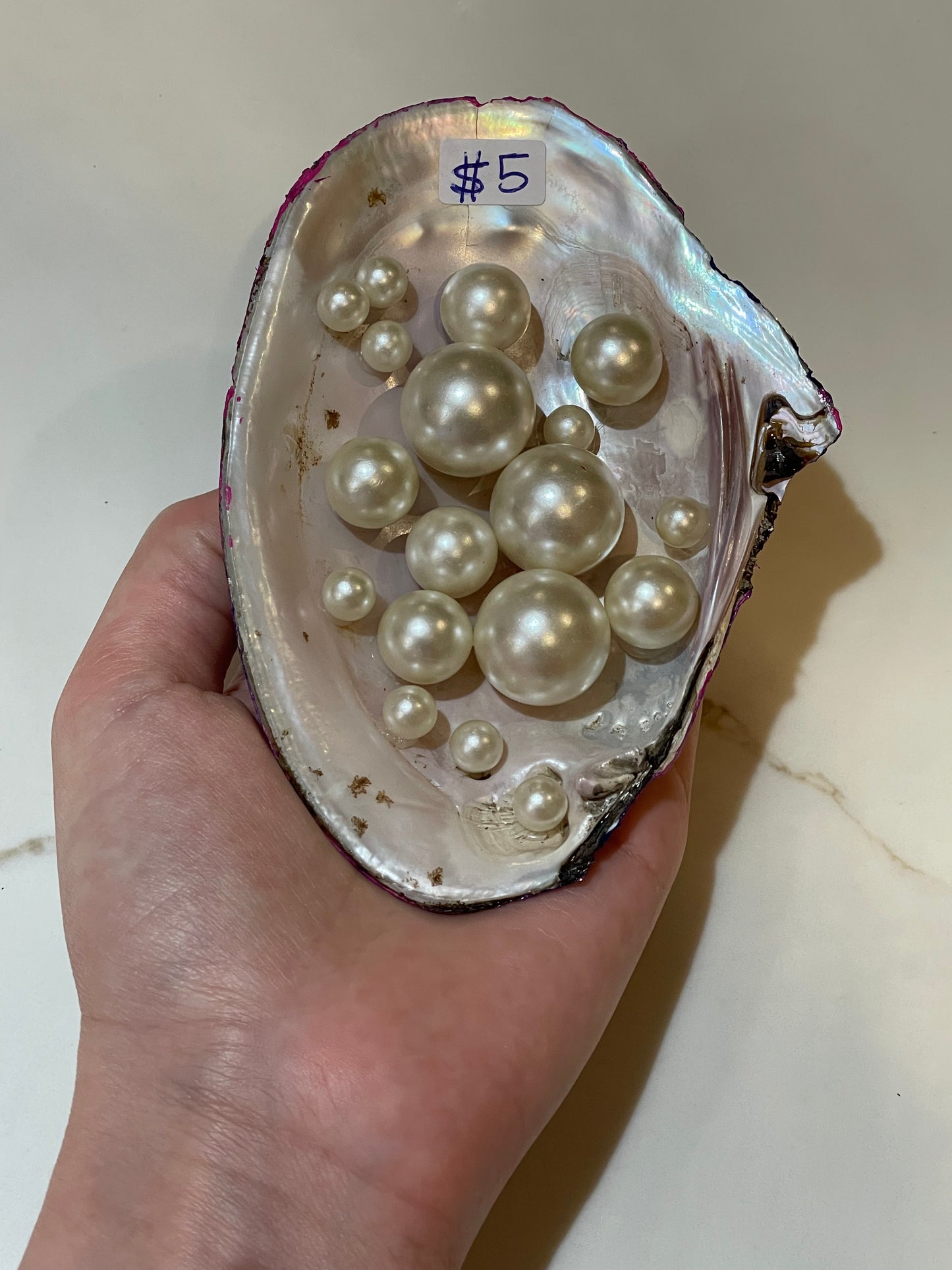 Painted river shell full of pearls ✨